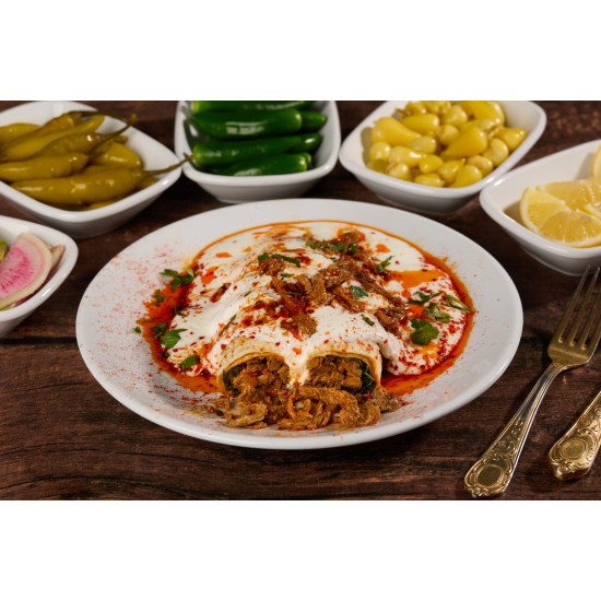 Yarım Yoğurtlu Biftek Tantuni Yarım Yoğurtlu Biftek Tantuni