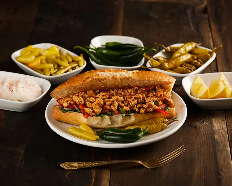 Somun Ekmek Tavuk Tantuni